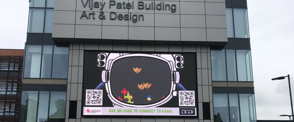 The Pixel Wall and artThings